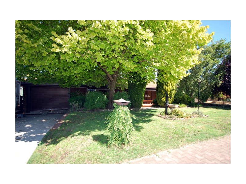 12 Whitlam Street, St Agnes SA 5097