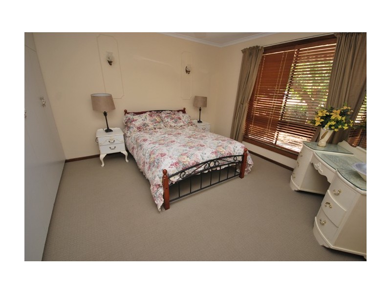 12 Whitlam Street, St Agnes SA 5097