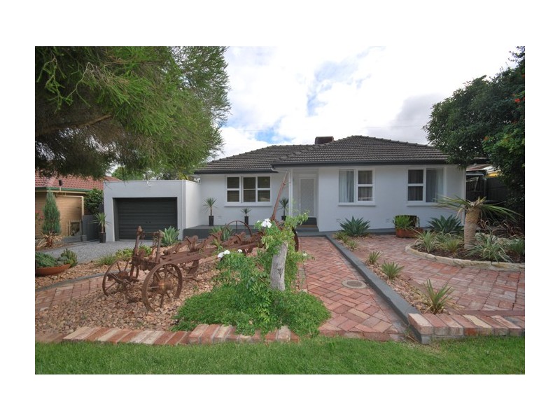 10 Walsh Street, Vista SA 5091