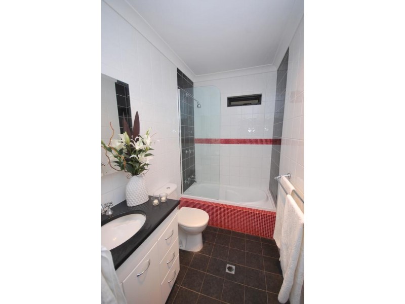 10 Walsh Street, Vista SA 5091