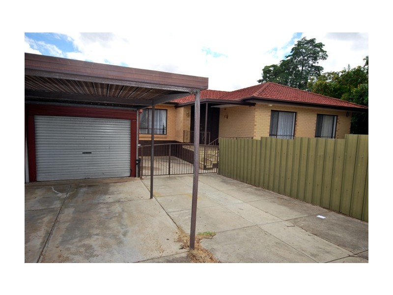 13 Marsh Avenue, Para Hills SA 5096