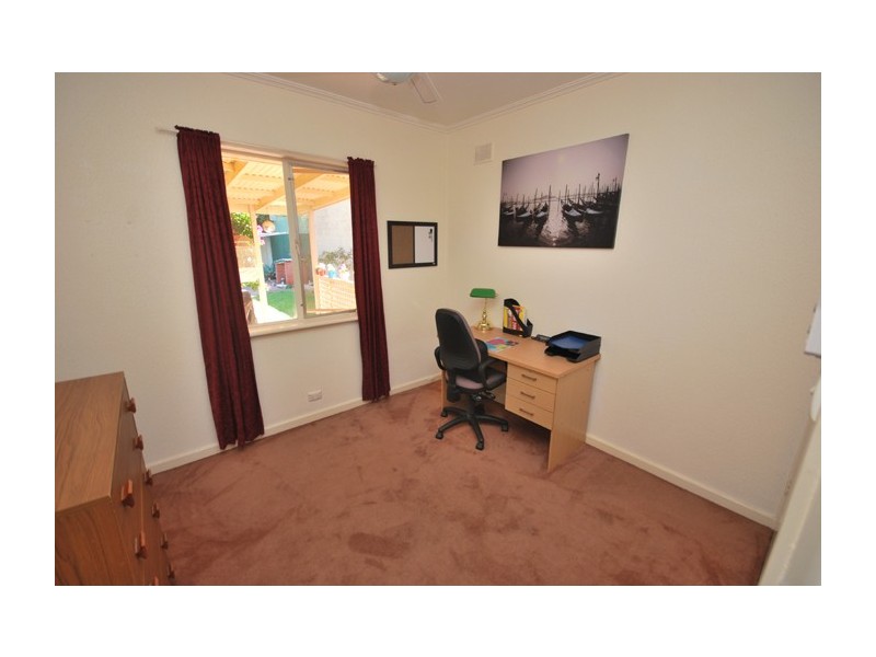 6 Whinnen Street, St Agnes SA 5097