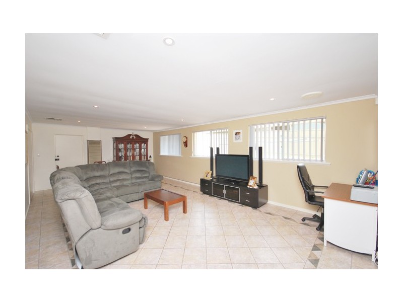 9 Weld Crescent, Hope Valley SA 5090