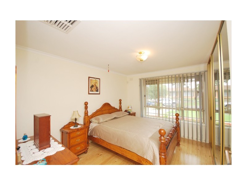 9 Weld Crescent, Hope Valley SA 5090