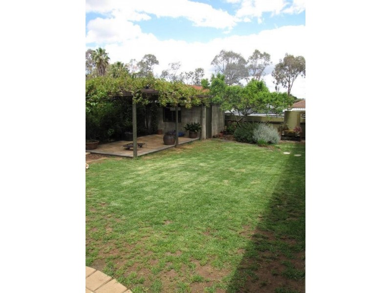 7 Jeff Street, Para Vista SA 5093