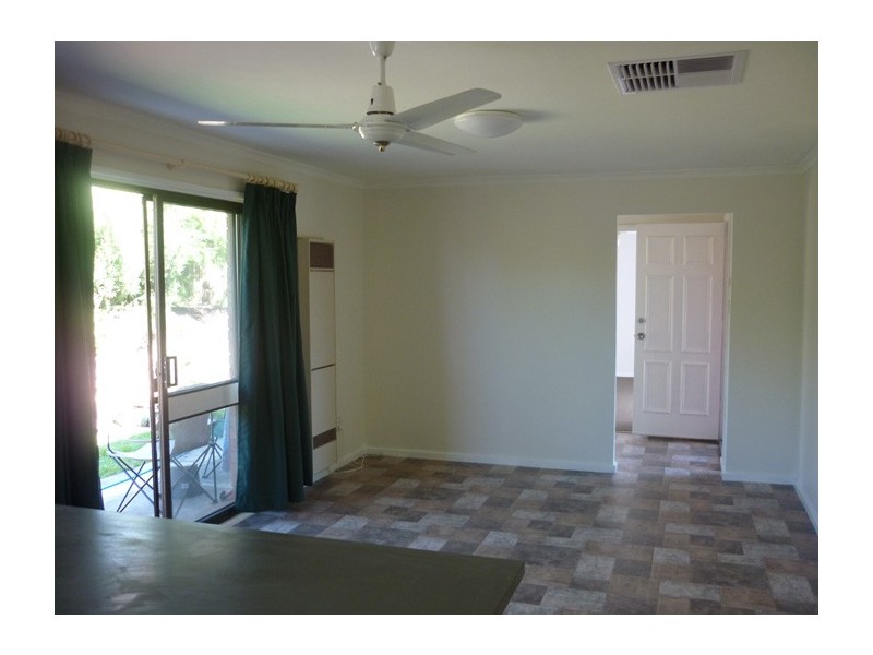 5 Hutt place, Modbury Heights SA 5092