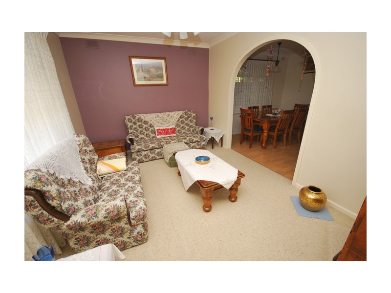 11 Goodall Road, Para Hills SA 5096