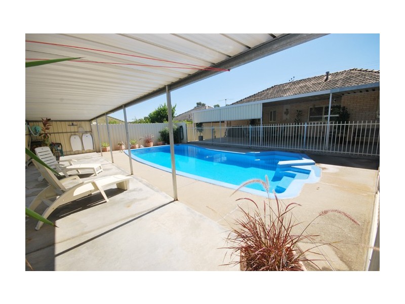 11 Goodall Road, Para Hills SA 5096