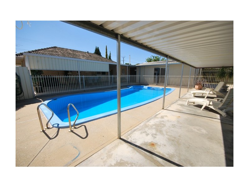 11 Goodall Road, Para Hills SA 5096