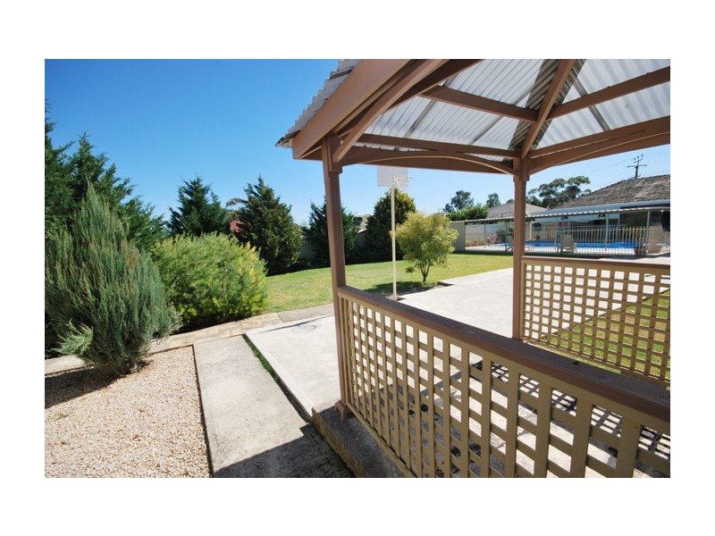 11 Goodall Road, Para Hills SA 5096