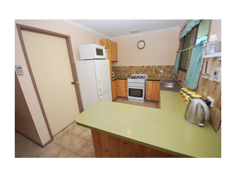 4 Chelmsford Avenune, Salisbury Heights SA 5109