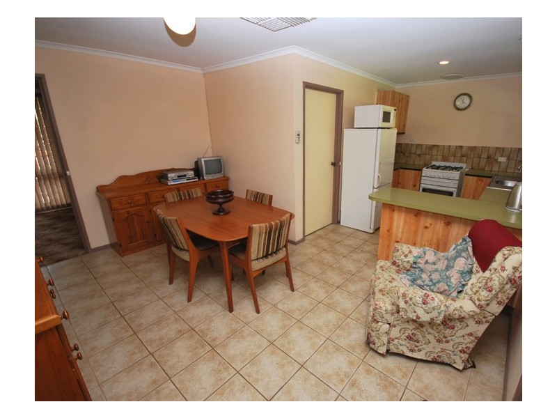 4 Chelmsford Avenune, Salisbury Heights SA 5109