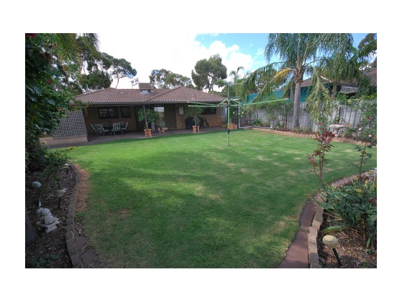 4 Chelmsford Avenune, Salisbury Heights SA 5109