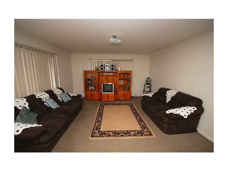 23 Lakeside Drive, Andrews Farm SA 5114