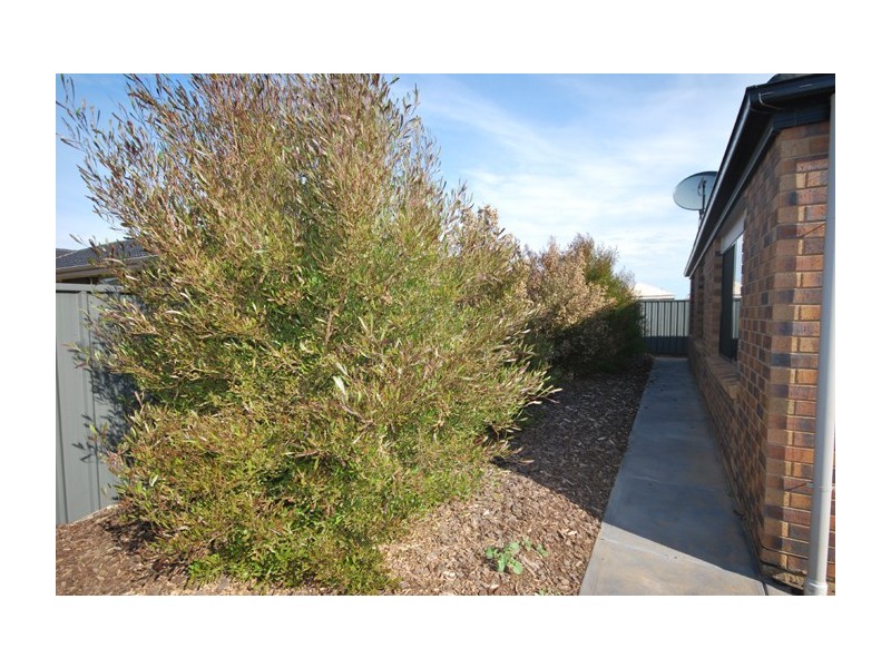 23 Lakeside Drive, Andrews Farm SA 5114