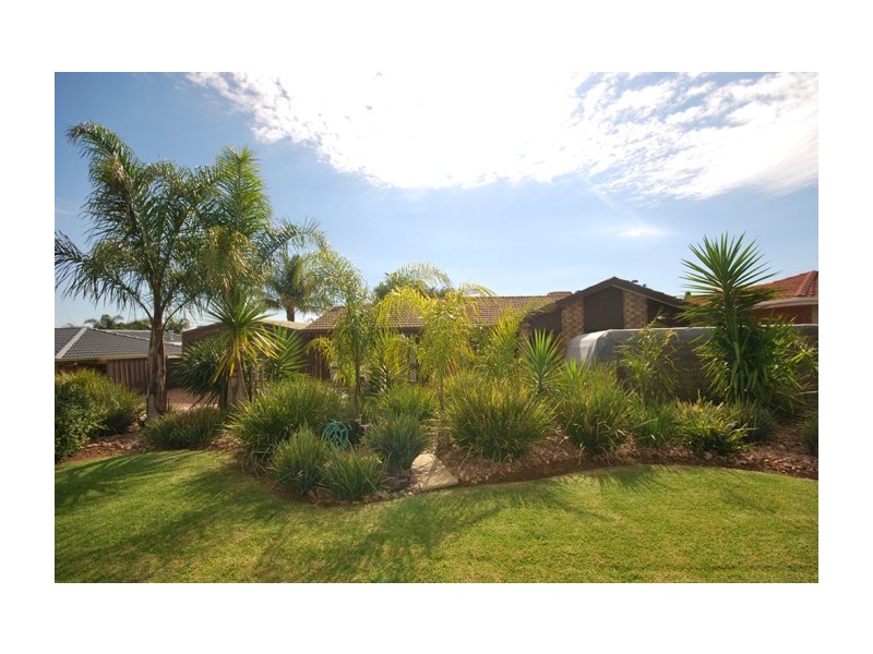 22 Trevithick Crescent, Redwood Park SA 5097