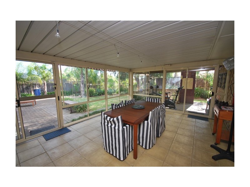22 Trevithick Crescent, Redwood Park SA 5097