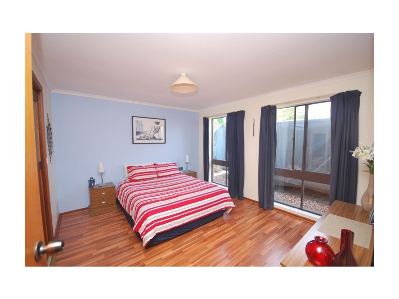 22 Trevithick Crescent, Redwood Park SA 5097