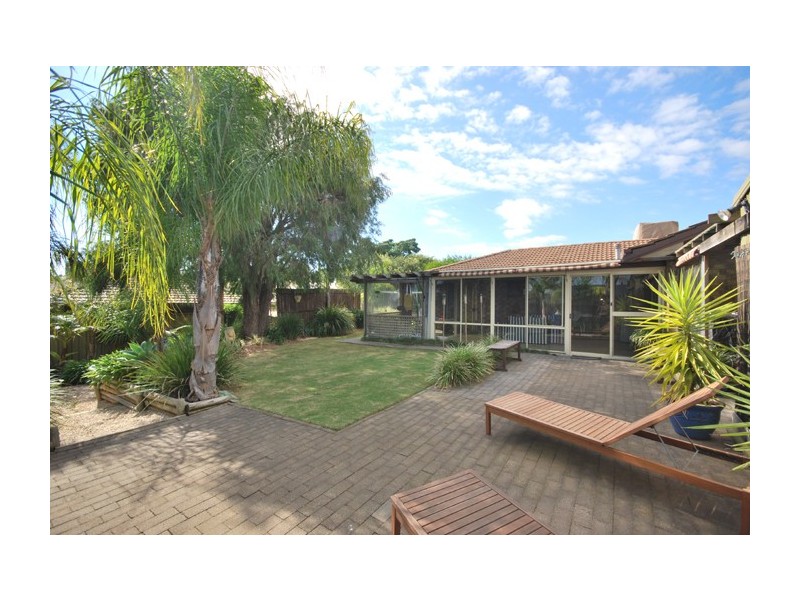 22 Trevithick Crescent, Redwood Park SA 5097