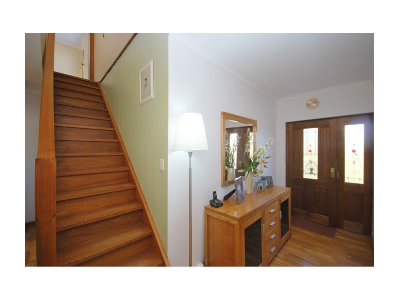 6 Dennis Grove, Vista SA 5091