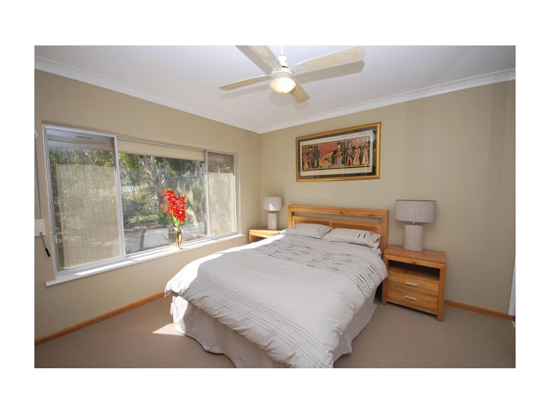6 Dennis Grove, Vista SA 5091