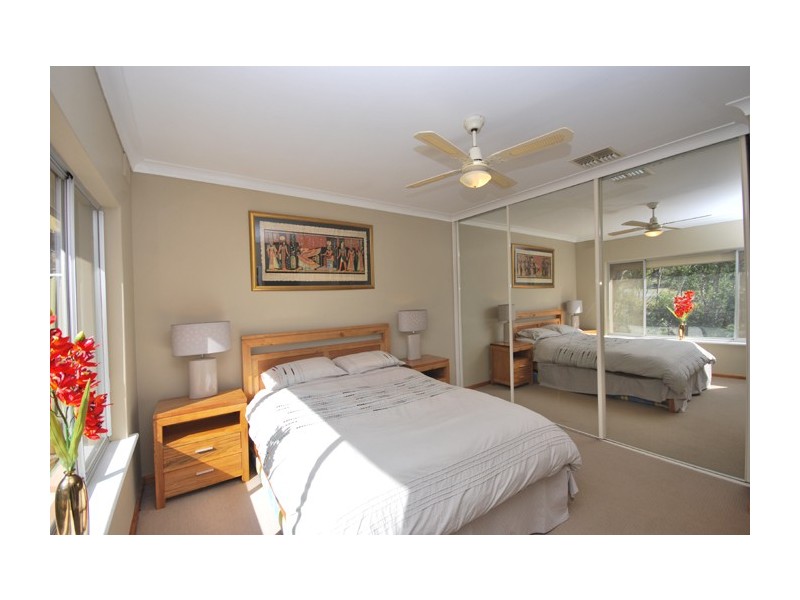 6 Dennis Grove, Vista SA 5091