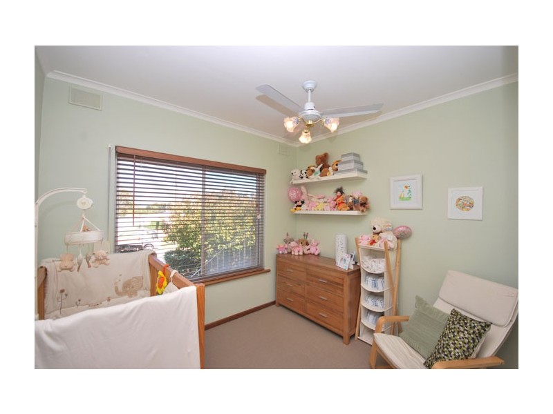 6 Dennis Grove, Vista SA 5091