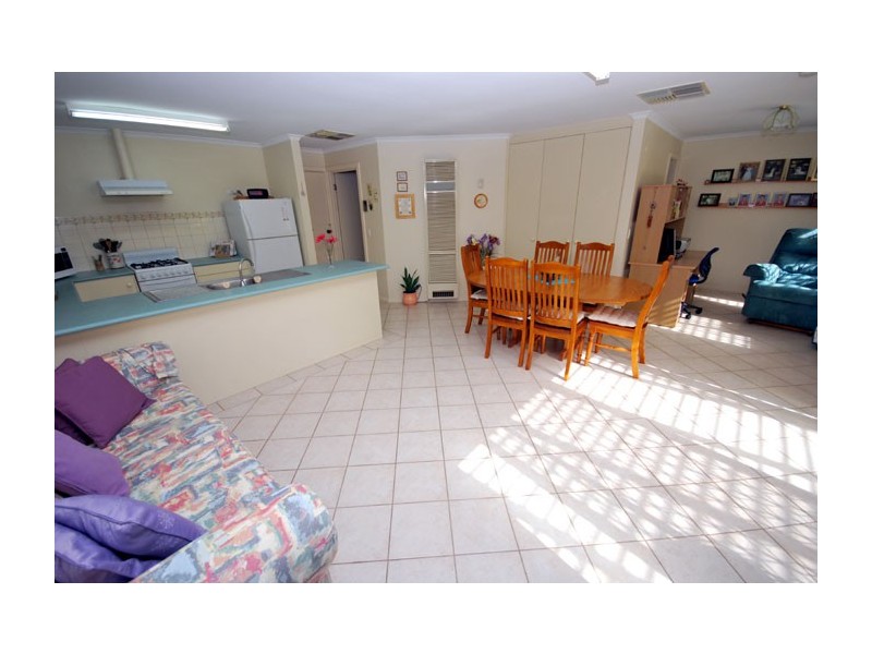 15A Eyre Crescent, Valley View SA 5093