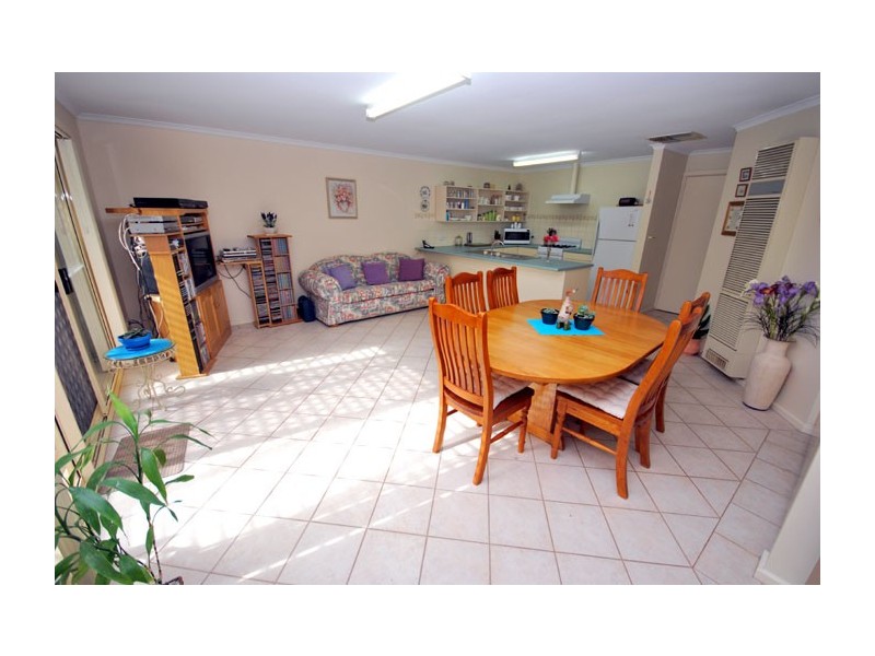 15A Eyre Crescent, Valley View SA 5093