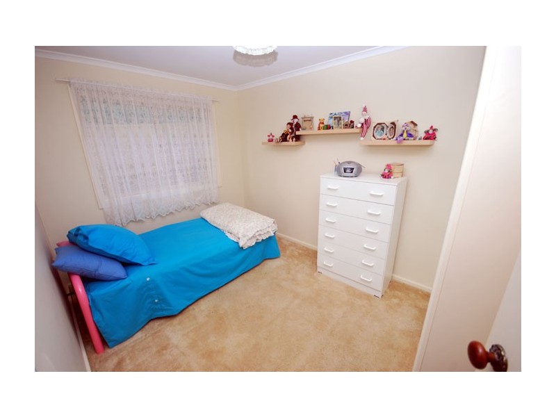 15A Eyre Crescent, Valley View SA 5093