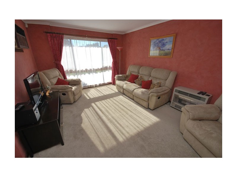 15 Abercrombie Crescent, St Agnes SA 5097