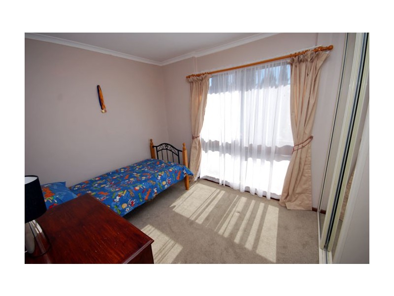 15 Abercrombie Crescent, St Agnes SA 5097