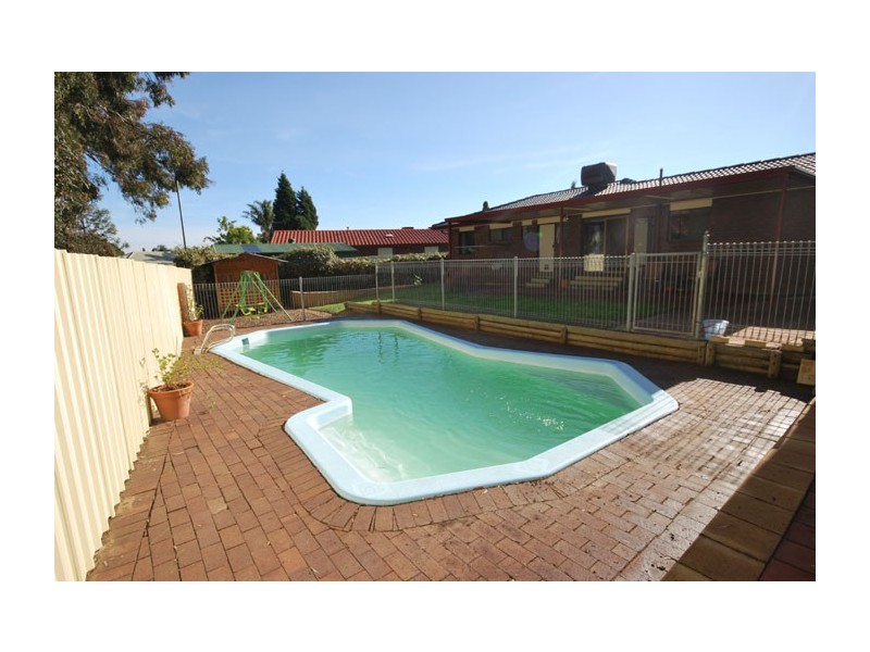 15 Abercrombie Crescent, St Agnes SA 5097