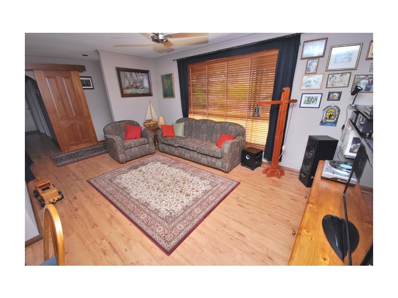 27 Cedric Avenue, Redwood Park SA 5097