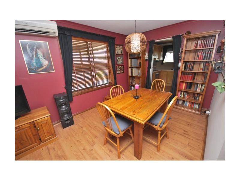 27 Cedric Avenue, Redwood Park SA 5097