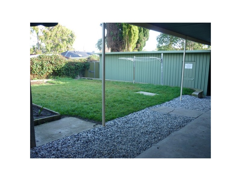 10 Lynore Street, Ridgehaven SA 5097