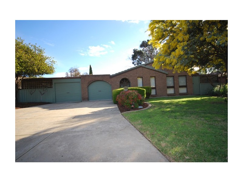 11 Johneff Court, St Agnes SA 5097