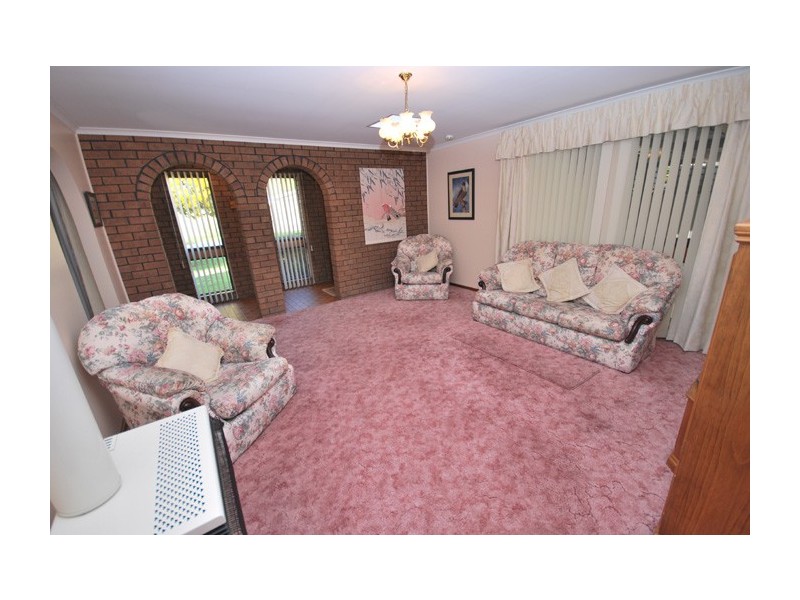 11 Johneff Court, St Agnes SA 5097