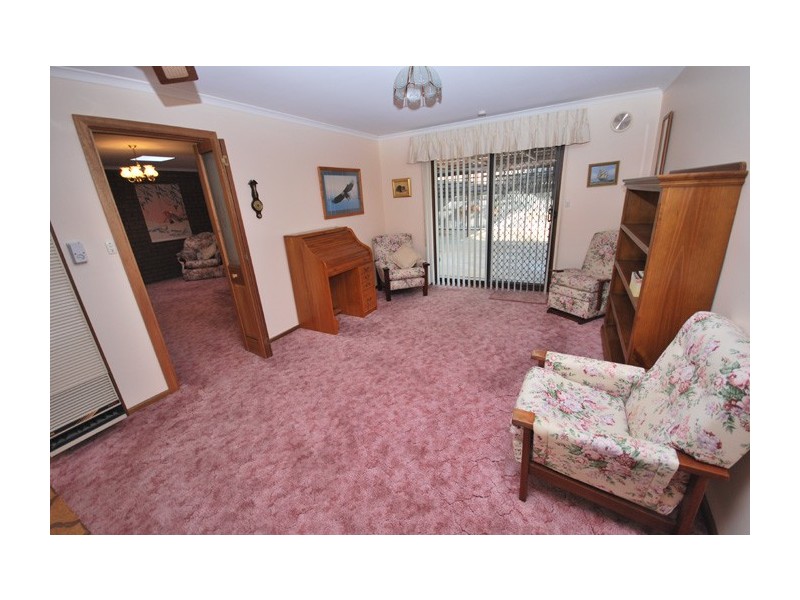 11 Johneff Court, St Agnes SA 5097