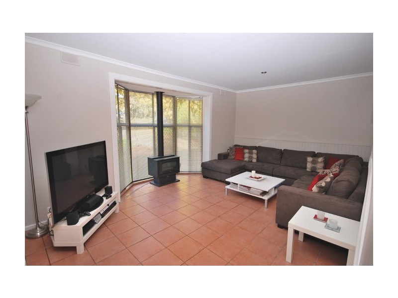 16 Lema Avenue, Fairview Park SA 5126