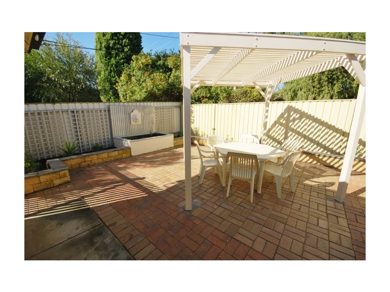 16 Lema Avenue, Fairview Park SA 5126