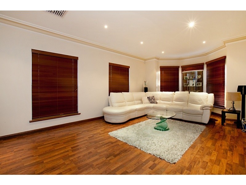 8 Alexander Street, Evandale SA 5069