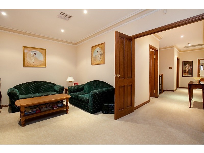 8 Alexander Street, Evandale SA 5069