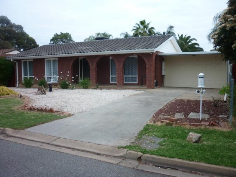 9 Woolaston Road, Salisbury Downs SA 5108