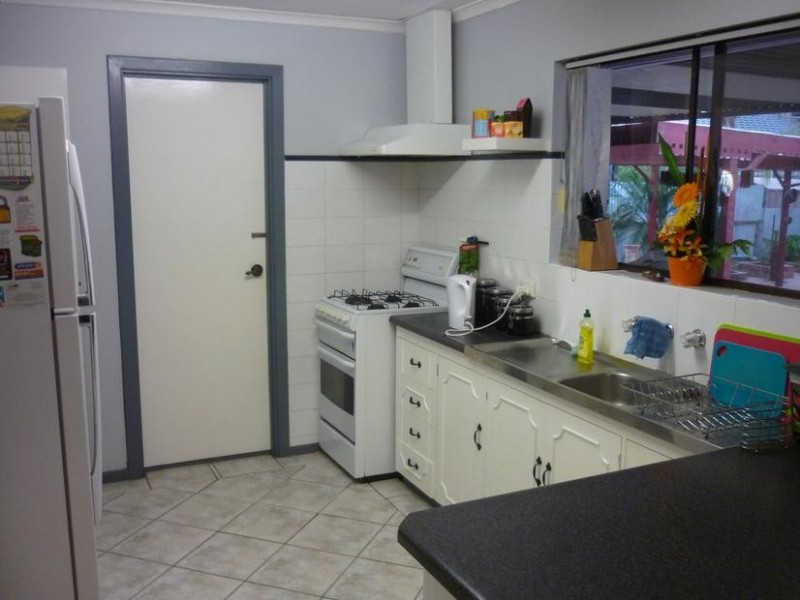 9 Woolaston Road, Salisbury Downs SA 5108