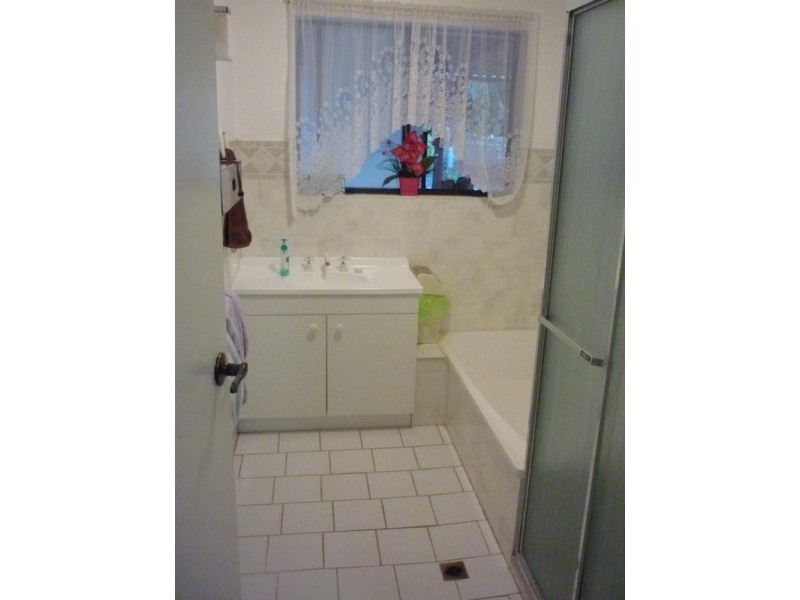 9 Woolaston Road, Salisbury Downs SA 5108