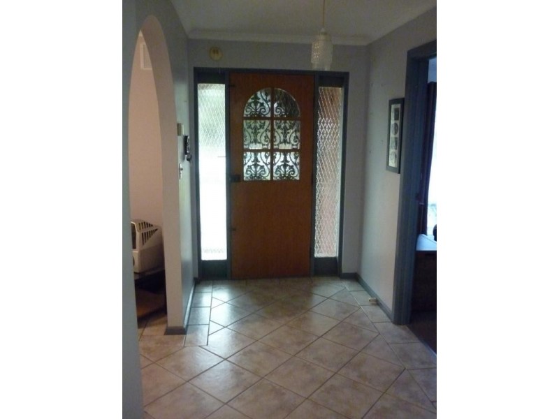 9 Woolaston Road, Salisbury Downs SA 5108