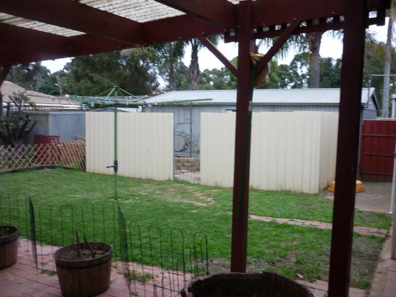 9 Woolaston Road, Salisbury Downs SA 5108