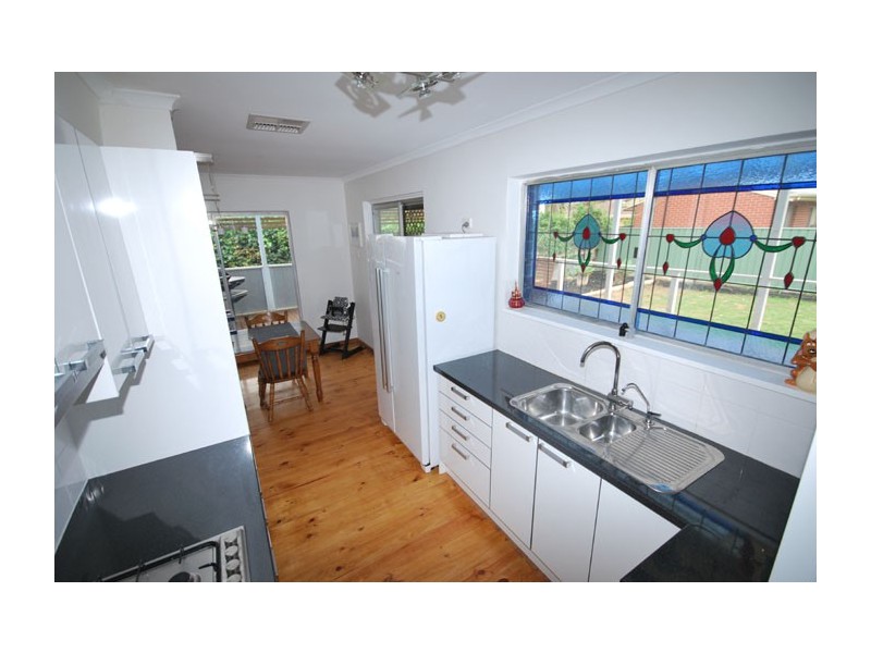 14 Niblick Street, Fairview Park SA 5126