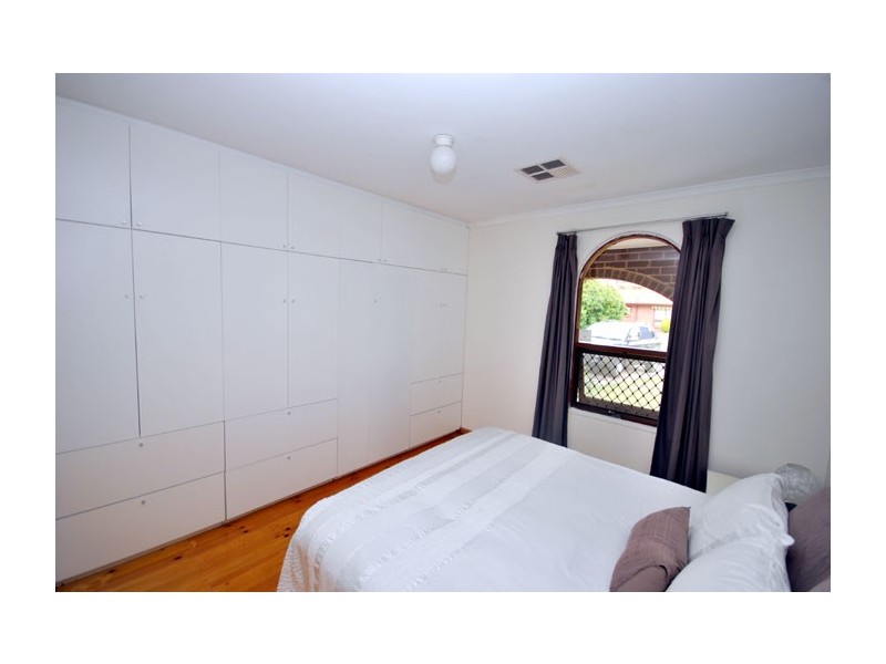 14 Niblick Street, Fairview Park SA 5126